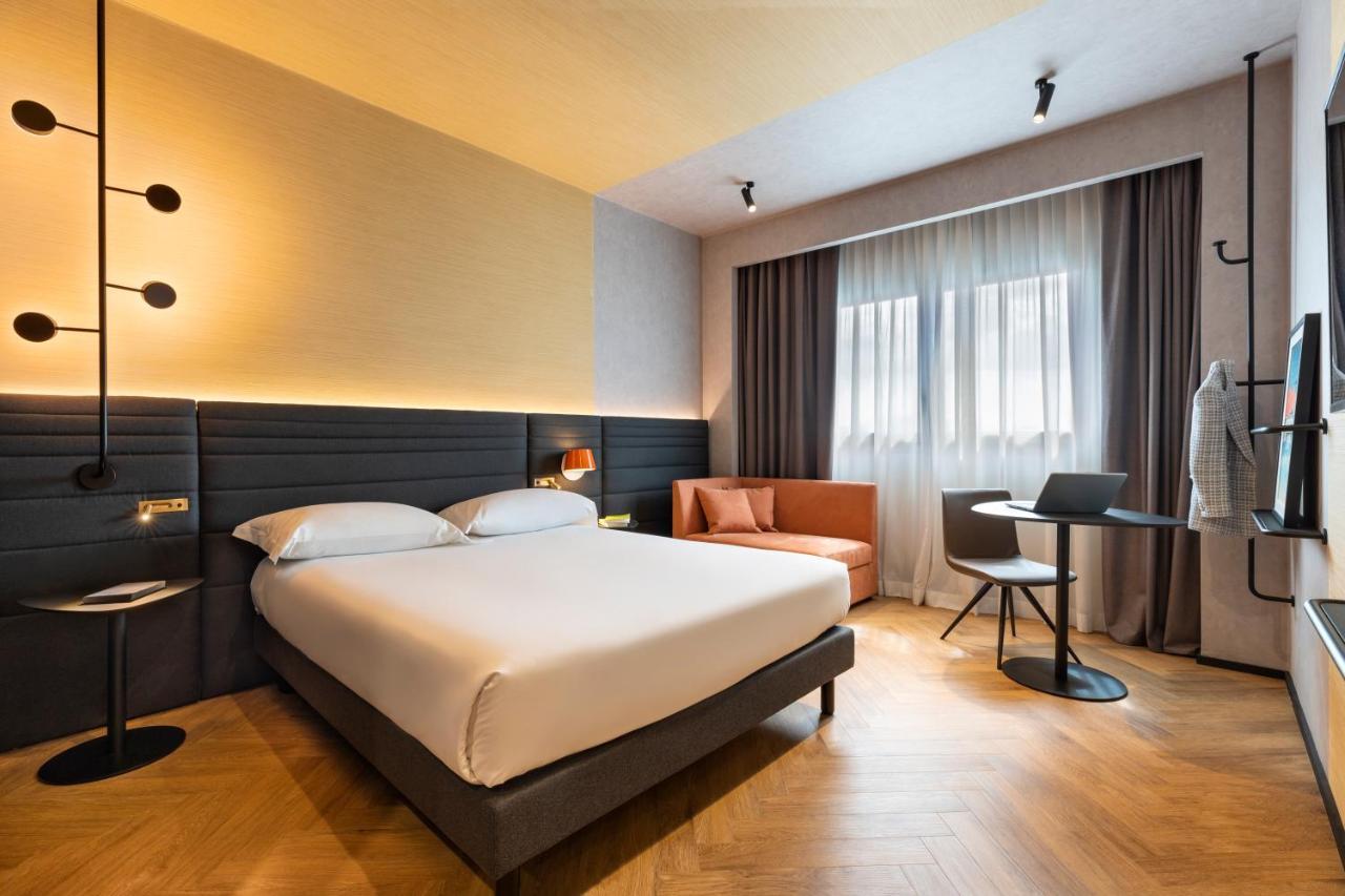 Novotel Caserta Sud Exteriör bild