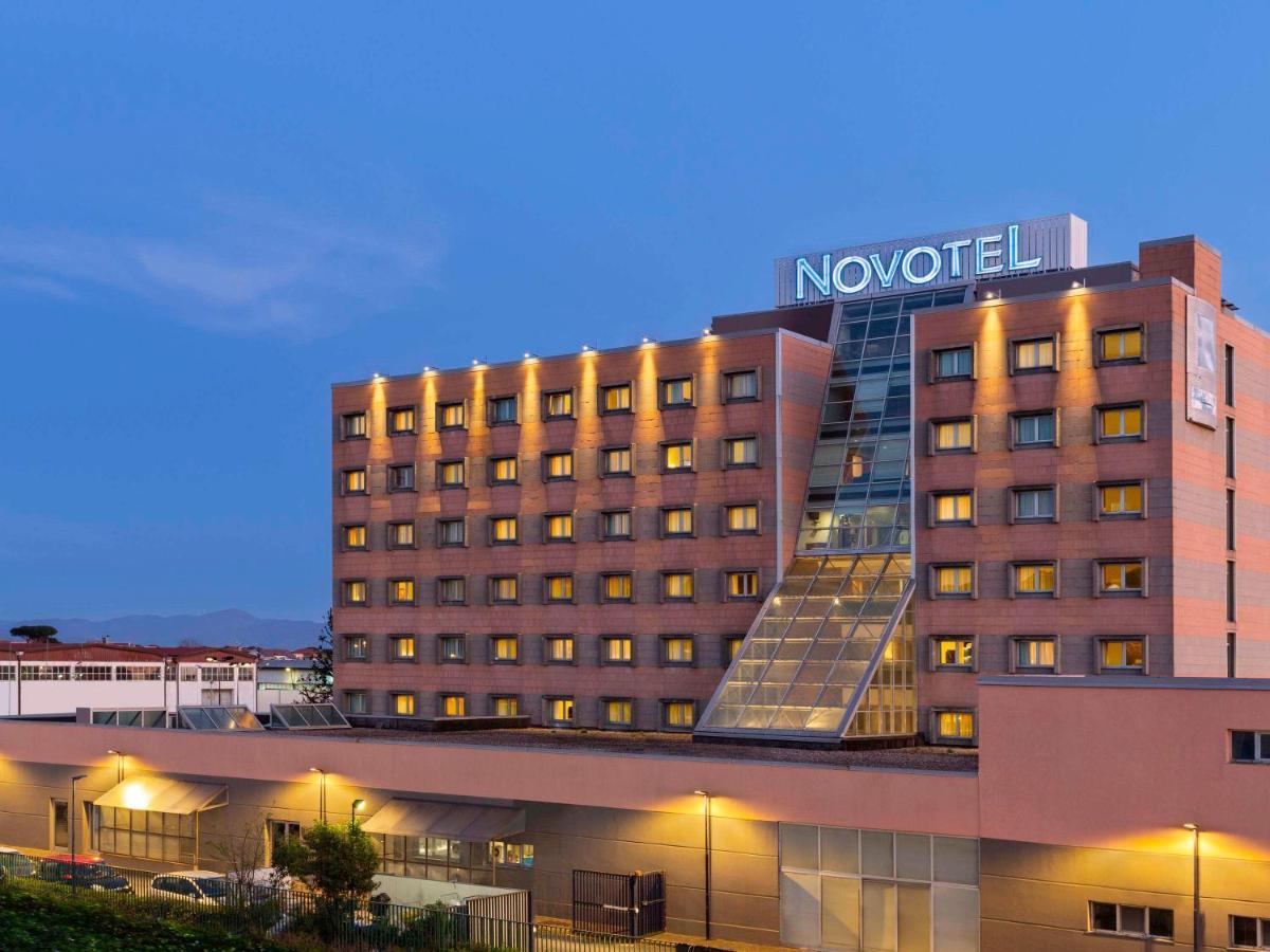 Novotel Caserta Sud Exteriör bild