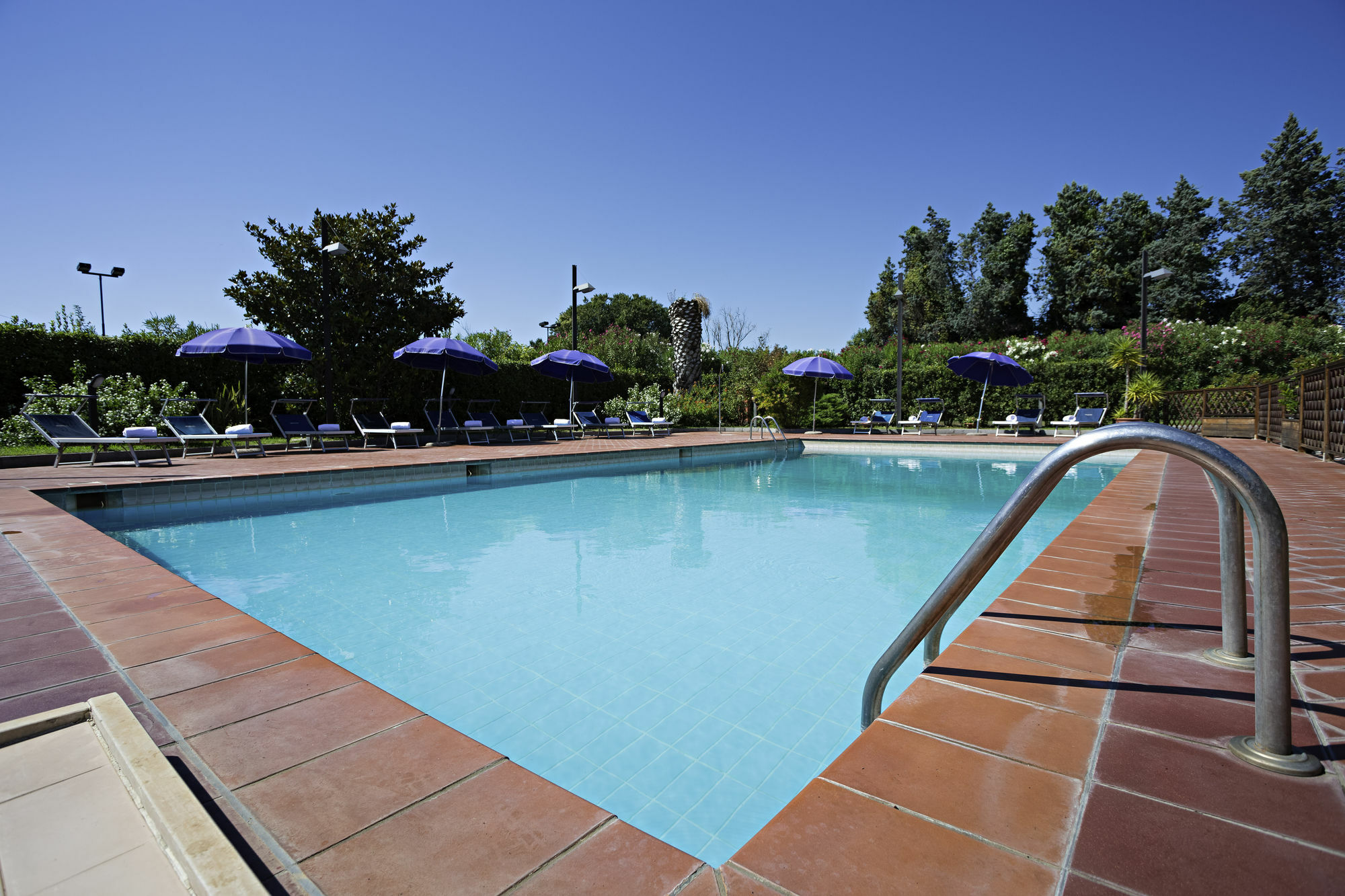 Novotel Caserta Sud Exteriör bild