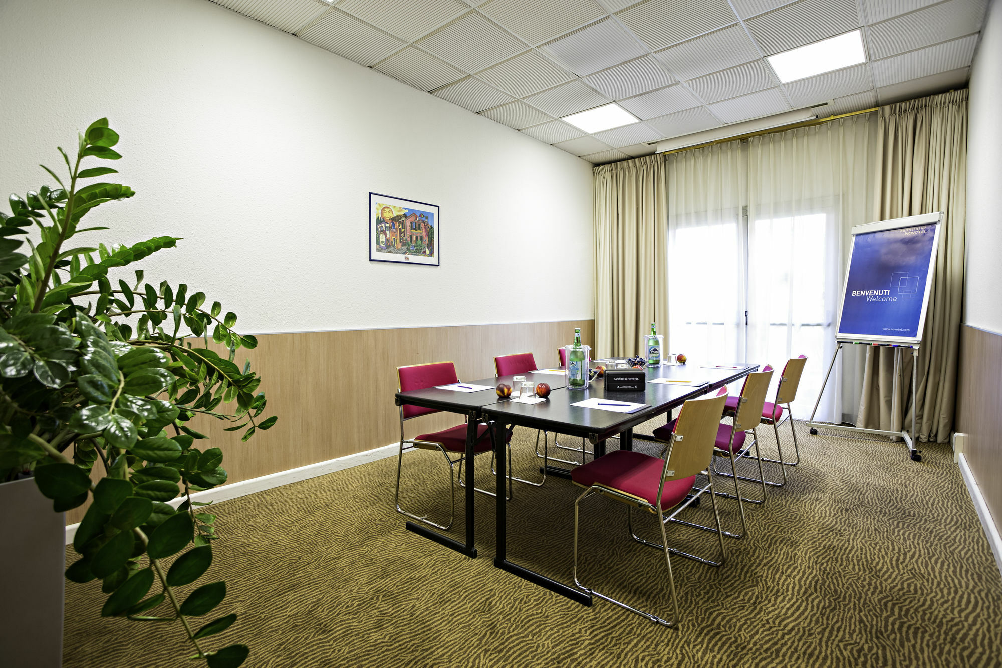 Novotel Caserta Sud Exteriör bild
