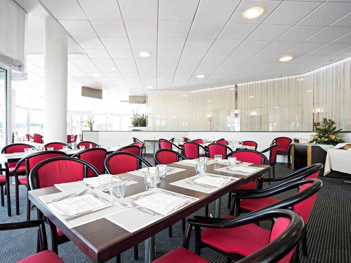 Novotel Caserta Sud Exteriör bild